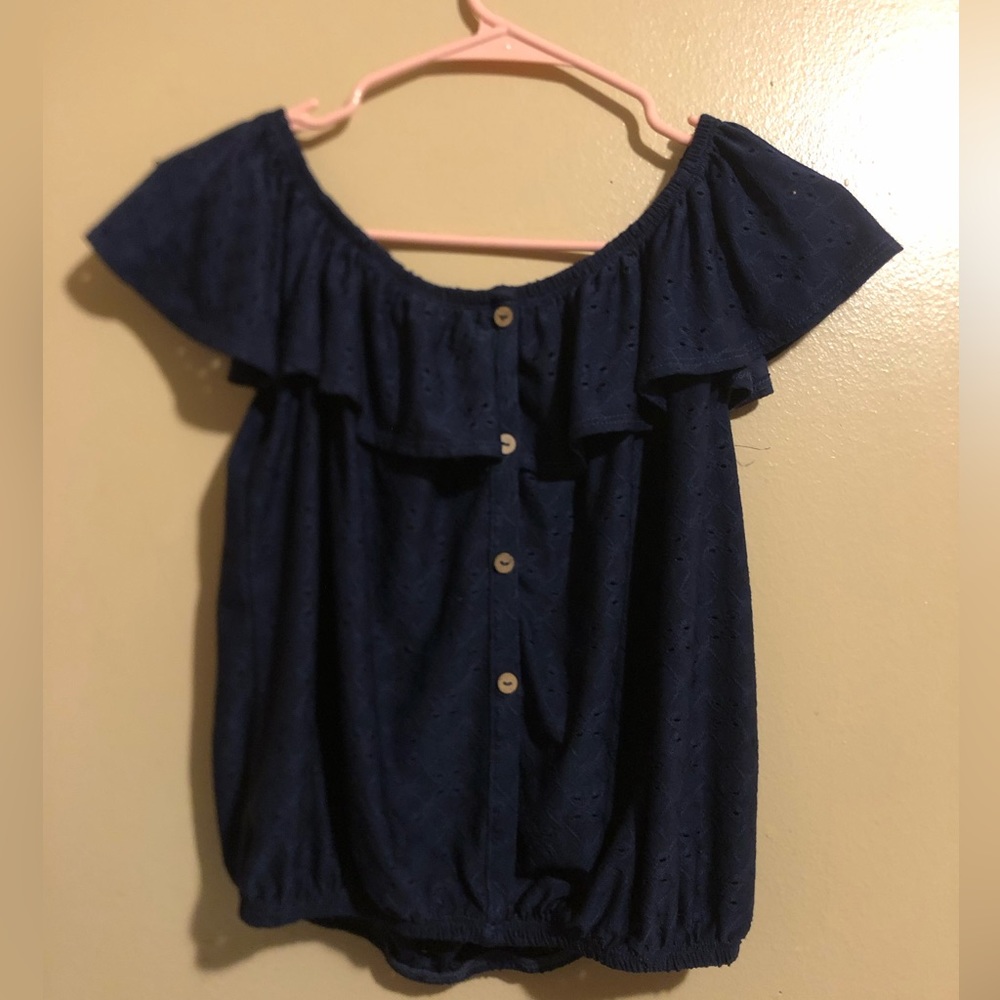 Free Kisses Shirt,Cold Wash,Size L